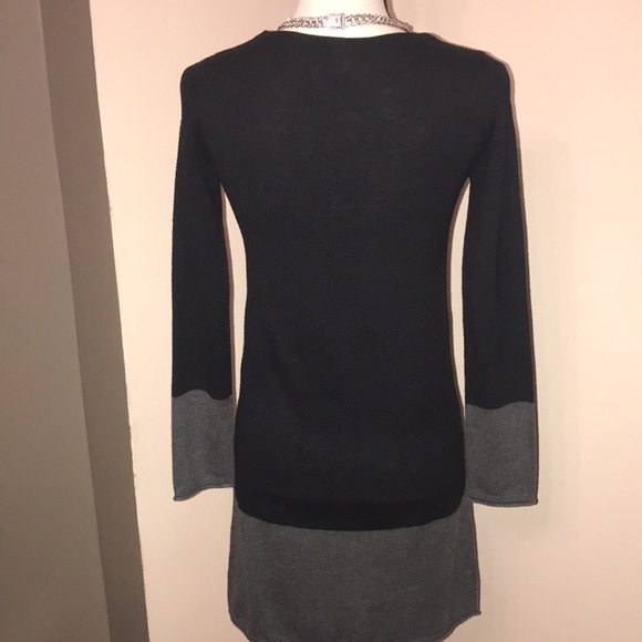 Sweater dress. - Picture 8 of 11